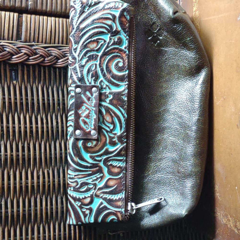 Patricia Nash Wristlet